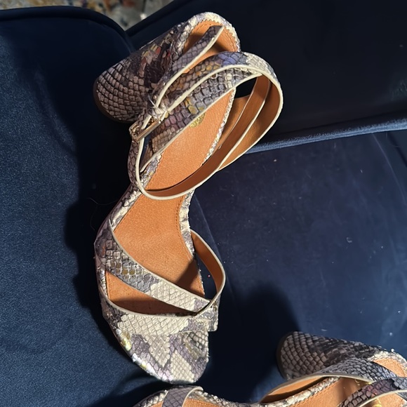 Franco Sarto Ankle Strap Heels Metallic Snake Skin - Picture 9 of 16
